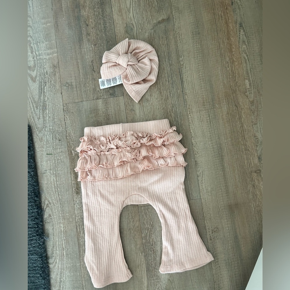 Ruffle pants and hat baby girl. Dusty pink color